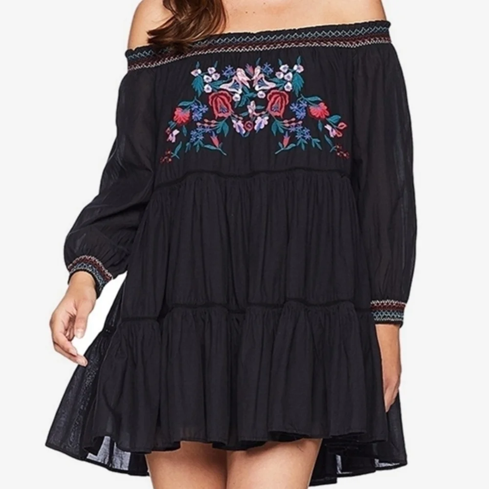 NWT Free People off the shoulder Mini gypsy Dress festival embroidered